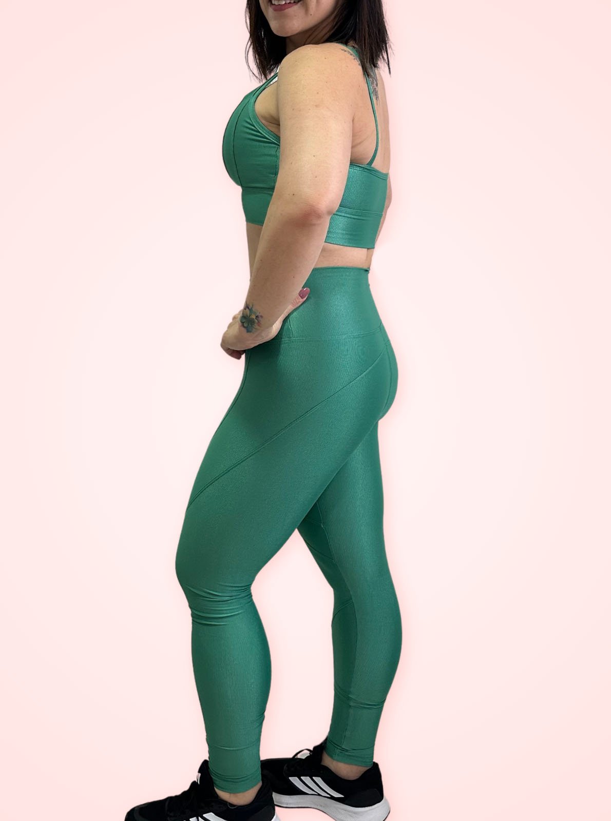 Conjunto Top + Legging Essential Fit Salvia Texturizado Poliamida
