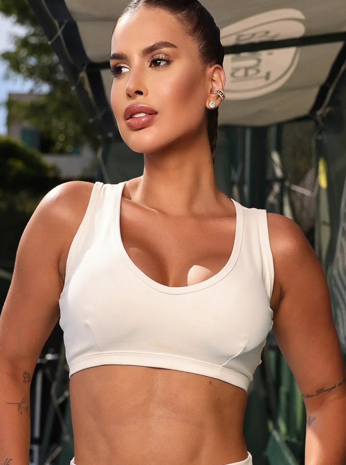 Top Liso Off White Com Bojo